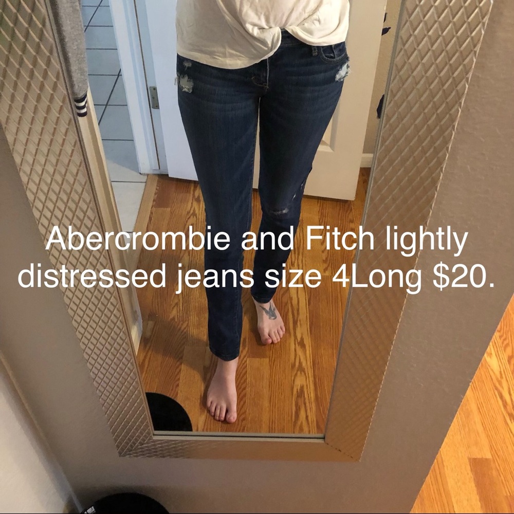 Low rise Abercrombie and Fitch 4L jeans